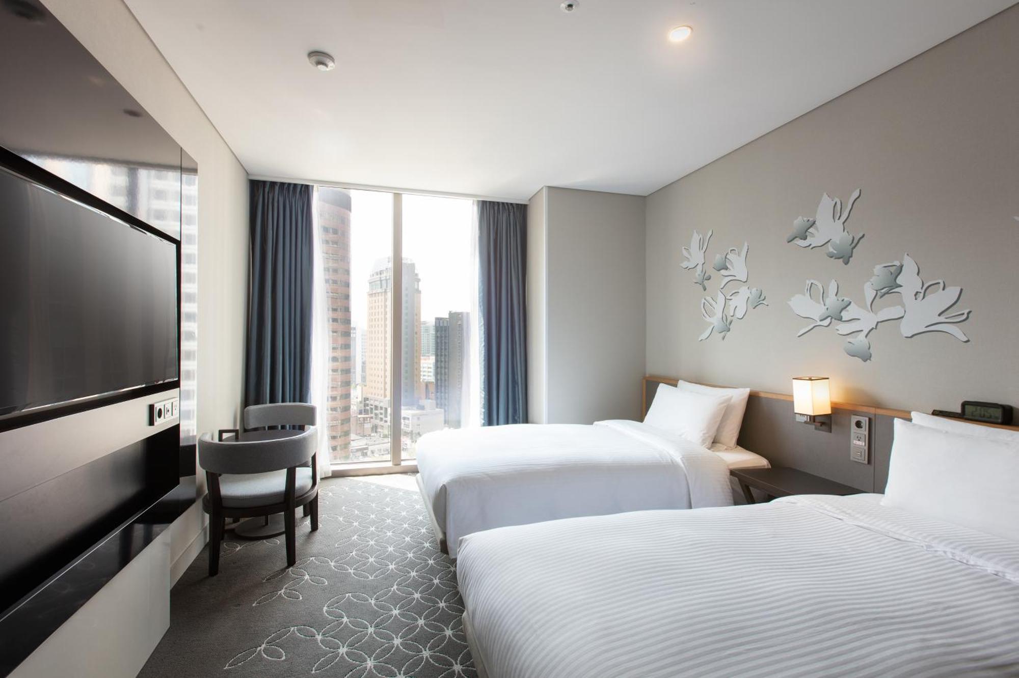 Gracery Hotel